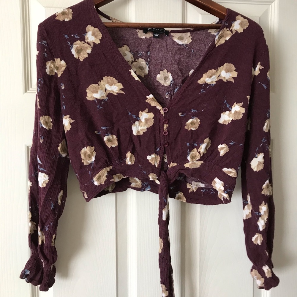 Kendall and Kylie tie crop top